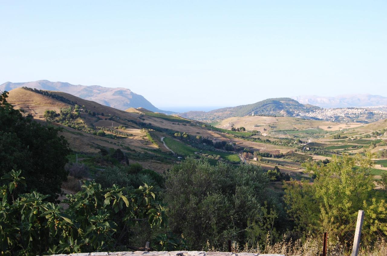 In Sicilia Da Ciro Frühstückspension Vita